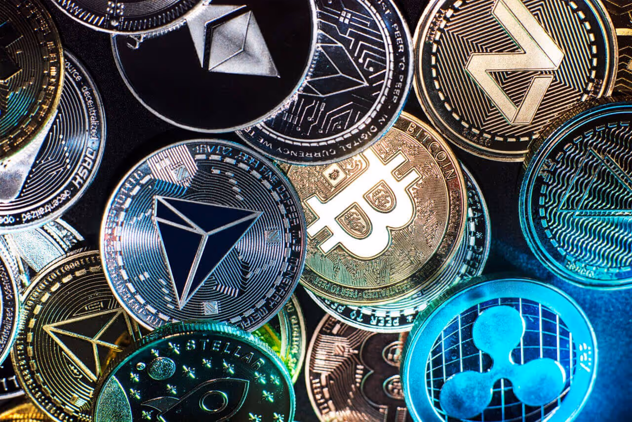 Which Crypto Will Deliver 30x Gains in 2025? Review of 5 Projects